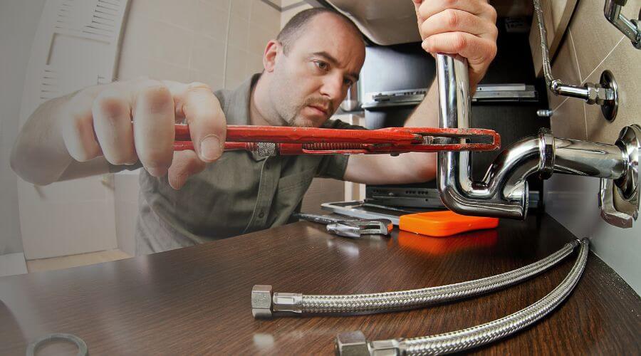 Expert burst pipe repair services in Atlanta, KS